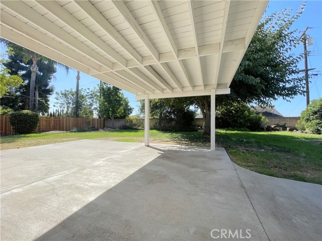1338 E Cpress Avenue, Glendora CA: https://media.crmls.org/medias/201dd895-ffea-42e6-9041-fcf18c9ed73d.jpg