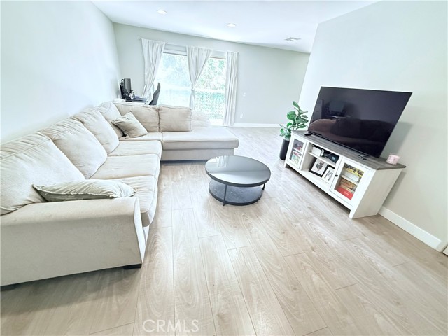 Detail Gallery Image 7 of 23 For 1525 Walnut Leaf Dr #209,  Walnut,  CA 91789 - 2 Beds | 2 Baths