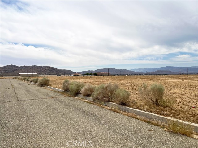 0 Ramona Road, Apple Valley CA: https://media.crmls.org/medias/201e25c7-f8e6-45ea-be65-1811ac27afec.jpg