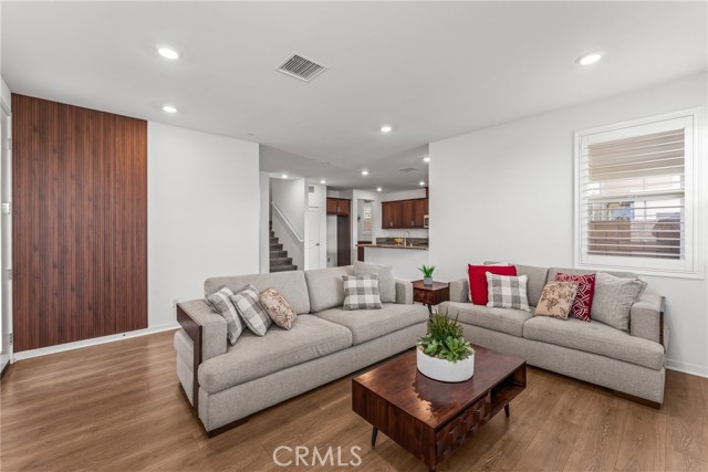 Detail Gallery Image 6 of 36 For 24283 Juni Ct, Corona,  CA 92883 - 4 Beds | 3 Baths