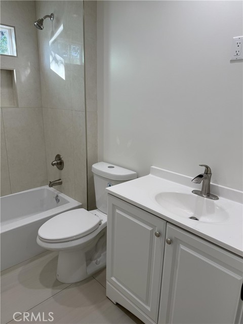 Detail Gallery Image 12 of 16 For 2215 N Brighton St, Burbank,  CA 91504 - 2 Beds | 1 Baths