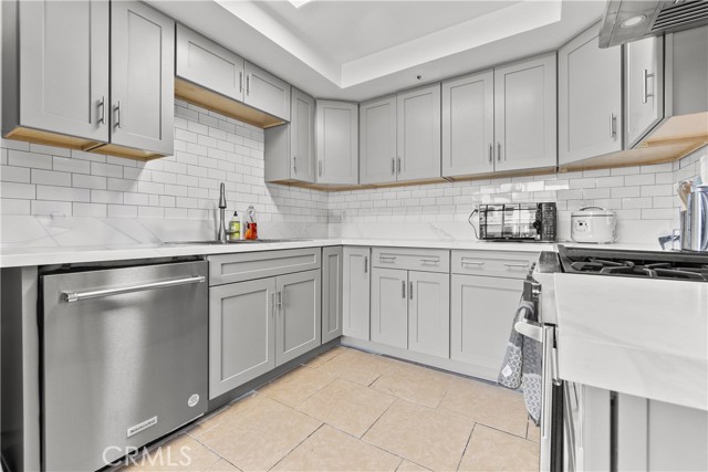 Detail Gallery Image 2 of 62 For 3702 W 126th, Hawthorne,  CA 90250 - – Beds | – Baths