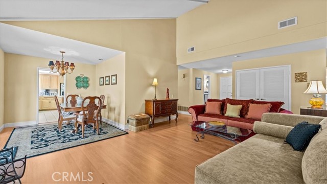 Detail Gallery Image 7 of 30 For 1667 Lakewood Ave, Upland,  CA 91784 - 3 Beds | 2 Baths