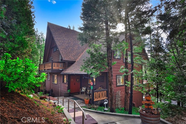 Detail Gallery Image 2 of 24 For 180 S Grass Valley Road #3,  Lake Arrowhead,  CA 92352 - 3 Beds | 3 Baths