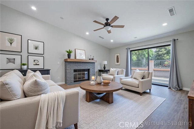 1305 Paseo Redondo Drive, Merced CA: https://media.crmls.org/medias/20217c89-53b6-47bf-b7f7-5ba086881f76.jpg