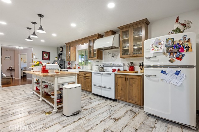 4742 Crow Road, Oakdale CA: https://media.crmls.org/medias/2021f744-a80f-4232-8280-fd0bef59c0b3.jpg