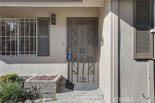 Detail Gallery Image 4 of 46 For 2317 Navarro Ave, Altadena,  CA 91001 - 4 Beds | 2 Baths
