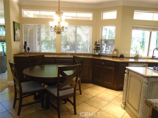 1535 Via Arroyo, La Verne CA: https://media.crmls.org/medias/20224e6c-5b80-4b31-af34-127e8d445536.jpg