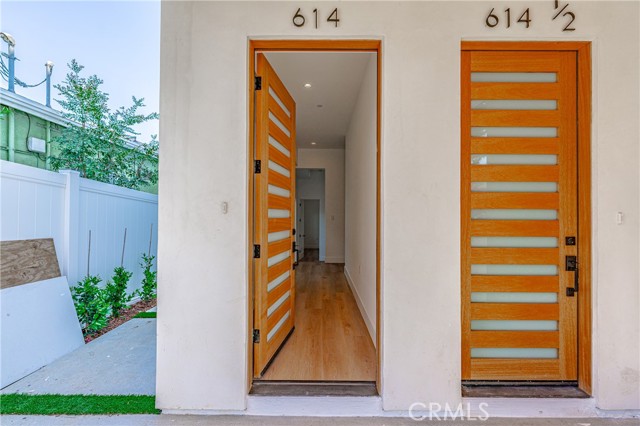 Detail Gallery Image 5 of 63 For 614 N Rampart Bld, Silver Lake Los Angeles,  CA 90026 - 4 Beds | 4 Baths
