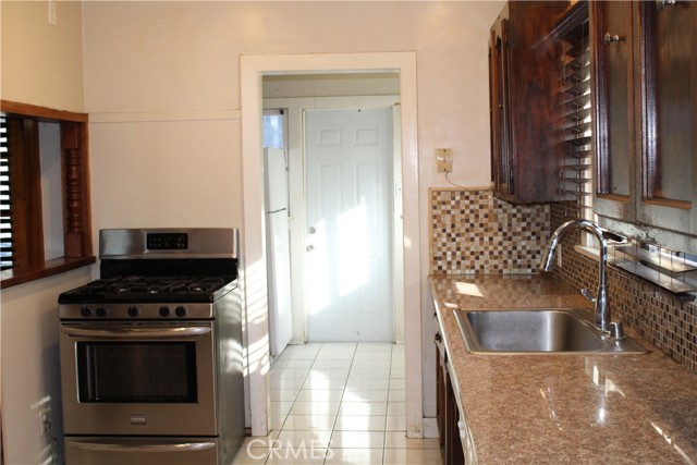 Detail Gallery Image 5 of 25 For 6018 Greenleaf Ave, Whittier,  CA 90601 - 2 Beds | 2 Baths