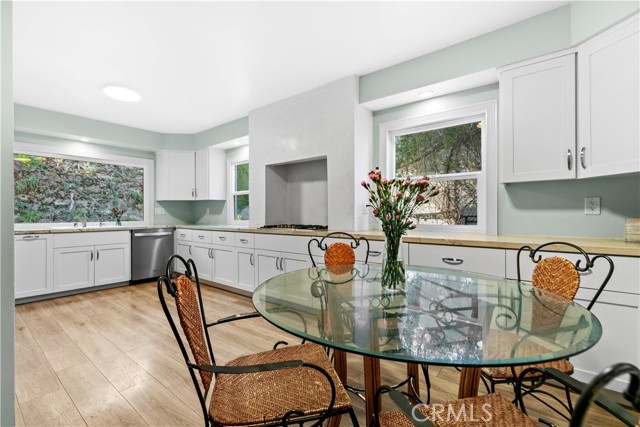 Detail Gallery Image 19 of 65 For 8788 Moorcroft Ave, West Hills,  CA 91304 - 5 Beds | 4 Baths