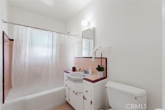 Detail Gallery Image 9 of 18 For 102 Lime Ave #7,  Long Beach,  CA 90802 - 1 Beds | 1 Baths