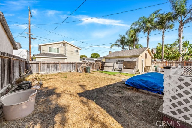 Detail Gallery Image 13 of 17 For 218 Lillian Pl, Costa Mesa,  CA 92627 - 3 Beds | 2 Baths