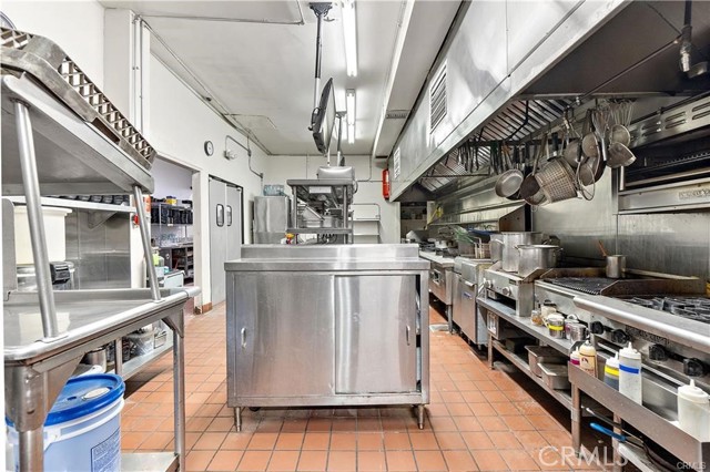 13015 Philadelphia Street, Whittier CA: https://media.crmls.org/medias/2023817c-a467-46bc-9229-3edb9a954196.jpg