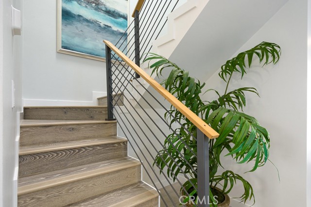 4073 Aladdin Drive, Huntington Beach CA: https://media.crmls.org/medias/2023892f-c969-49bb-b743-beb49dbad8ef.jpg