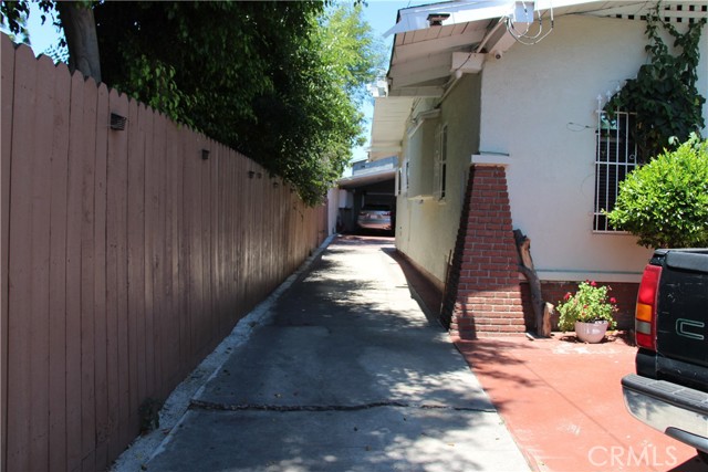 Image 3 for 1667 W 35Th Pl, Los Angeles, CA 90018