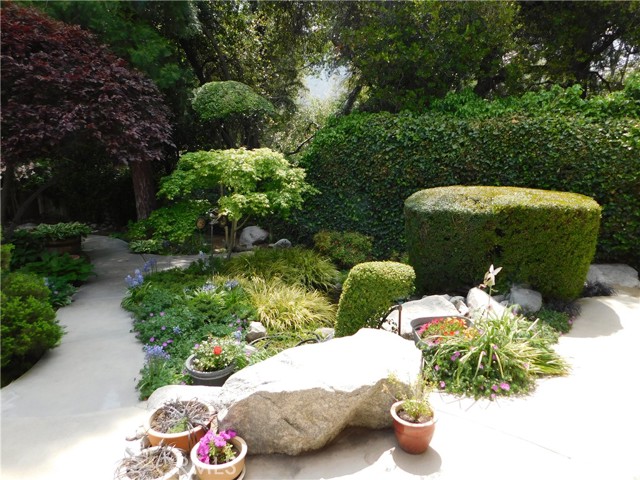 36976 SYCAMORE Drive, Mountain Home Village CA: https://media.crmls.org/medias/2025f527-1bb4-49c4-a00e-53674bd2f6ad.jpg