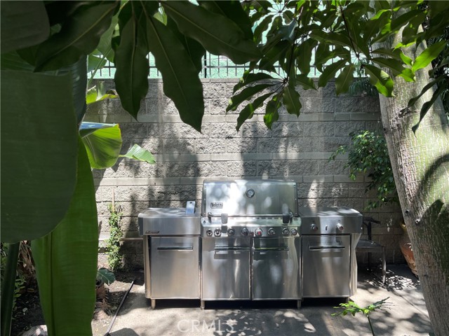 Detail Gallery Image 75 of 75 For 420 S San Pedro St #102,  Los Angeles,  CA 90013 - 2 Beds | 1/1 Baths