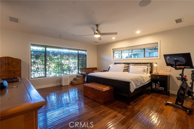 Detail Gallery Image 21 of 36 For 17928 Sunburst St, –,  CA 91325 - 3 Beds | 3 Baths