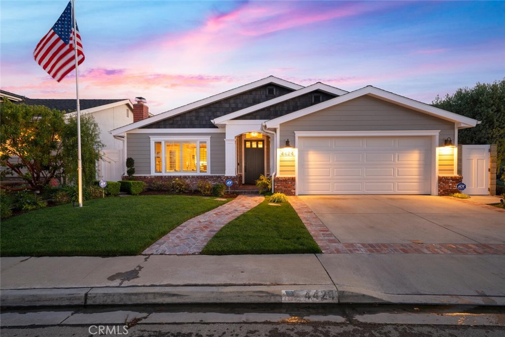 4424 Hazelnut Avenue