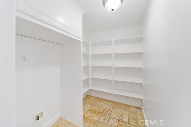 Image 19 of 58 For 15 Basilica Place
