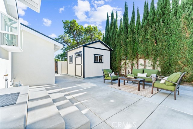 18011 Theodora Drive, Tustin CA: https://media.crmls.org/medias/20271552-9b88-440c-9136-535a0bb98425.jpg