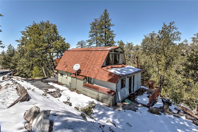 Detail Gallery Image 1 of 61 For 53050 Woodpecker Way, Idyllwild,  CA 92549 - 2 Beds | 1 Baths