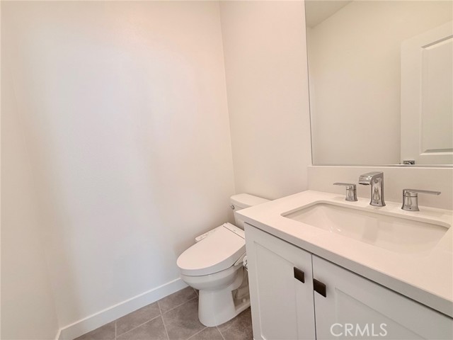 Detail Gallery Image 11 of 32 For 1677 W Lincoln #103,  Anaheim,  CA 92801 - 2 Beds | 2/1 Baths
