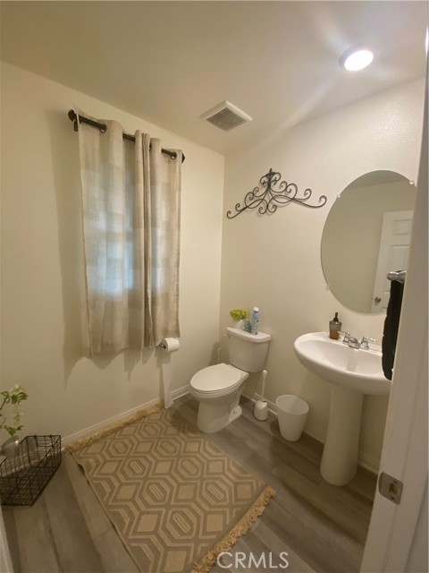 Detail Gallery Image 3 of 16 For 427 Lisbon Pl, Santa Paula,  CA 93060 - 3 Beds | 2/1 Baths