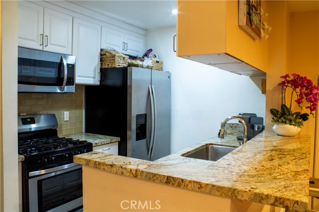 Detail Gallery Image 8 of 28 For 18645 Hatteras #186,  Tarzana,  CA 91356 - 1 Beds | 1 Baths