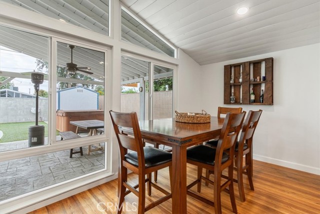 Detail Gallery Image 12 of 34 For 16750 Septo, Northridge,  CA 91343 - 5 Beds | 3 Baths