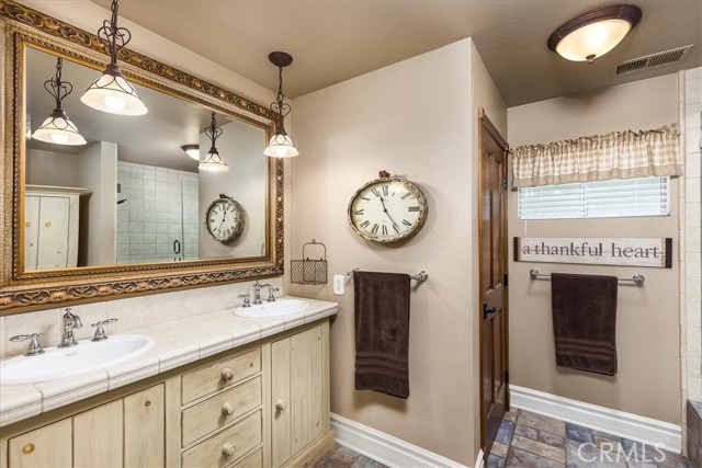 30026 Santiago Road, Temecula CA: https://media.crmls.org/medias/2028dd18-fca0-43cf-a39f-5d05a12dc955.jpg