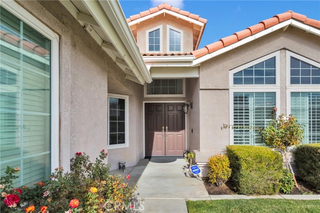 Detail Gallery Image 2 of 33 For 14324 Encanto Dr, Victorville,  CA 92392 - 3 Beds | 2 Baths