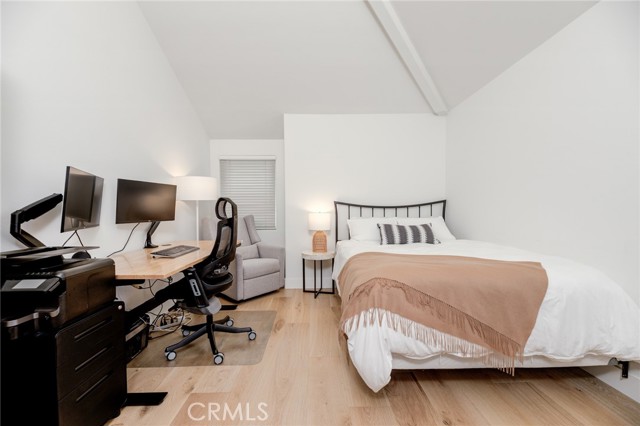 Detail Gallery Image 31 of 42 For 1924 Ruhland Ave #B,  Redondo Beach,  CA 90278 - 3 Beds | 2/1 Baths