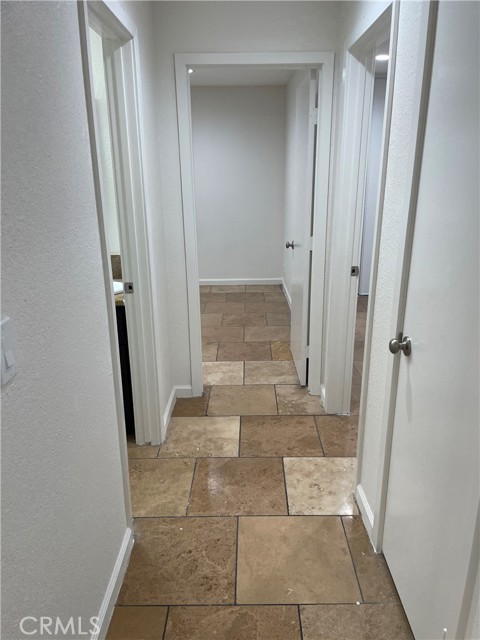 Detail Gallery Image 6 of 10 For 408 E Civic Center Dr #108,  Santa Ana,  CA 92701 - 2 Beds | 2 Baths