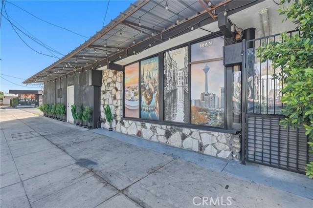  Commercial for Sale in Sun Valley, California