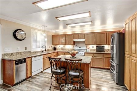 Detail Gallery Image 11 of 33 For 8982 Dahlia, Corona,  CA 92883 - 4 Beds | 2/1 Baths