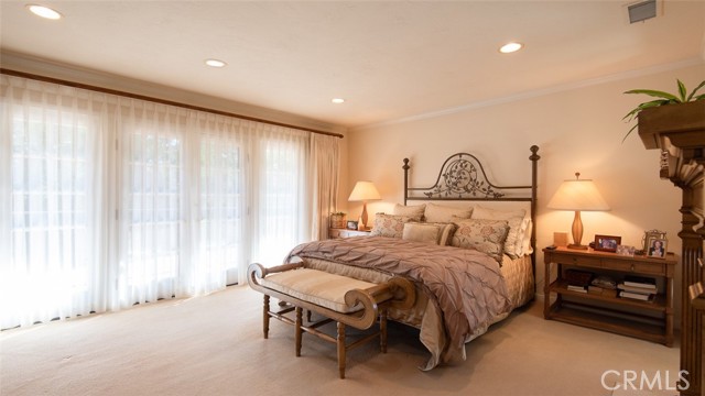 Detail Gallery Image 8 of 50 For 5250 Scott Robertson Rd, Hidden Hills,  CA 91302 - 5 Beds | 5 Baths