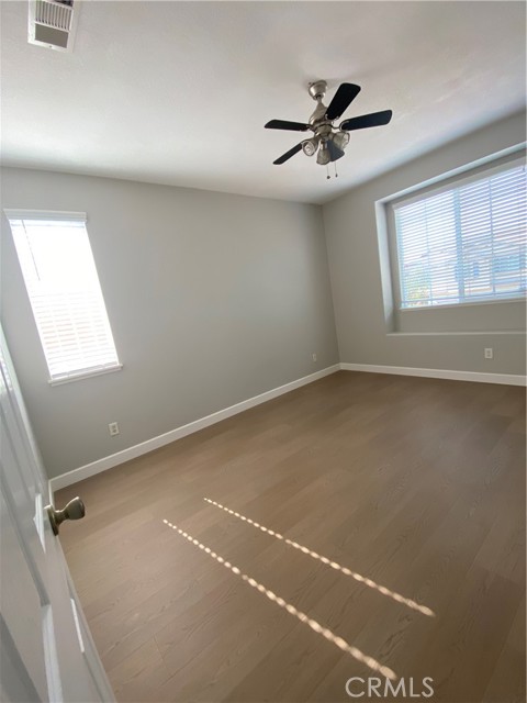Detail Gallery Image 13 of 22 For 41026 Crimson Pillar Ln, Lake Elsinore,  CA 92532 - 4 Beds | 3 Baths
