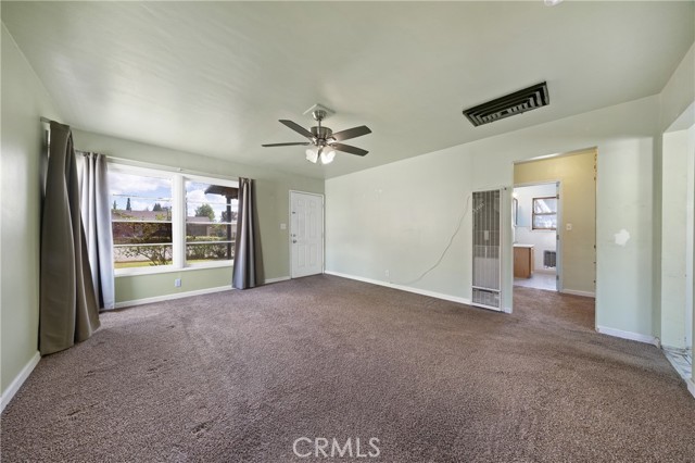 713 Michigan Avenue, Beaumont CA: https://media.crmls.org/medias/202bda2f-0322-4123-93c0-293990836162.jpg