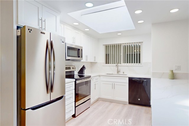 Detail Gallery Image 2 of 17 For 5350 Algarrobo #O,  Laguna Woods,  CA 92637 - 2 Beds | 2 Baths