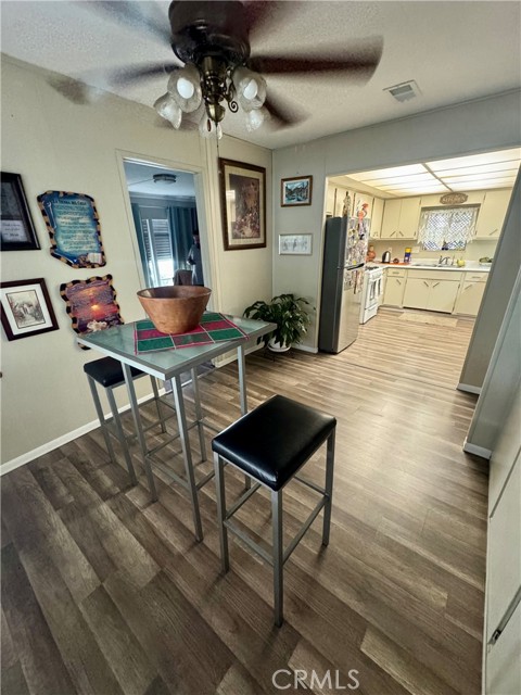 Detail Gallery Image 28 of 48 For 12700 Elliott Ave #406,  El Monte,  CA 91732 - 3 Beds | 2 Baths