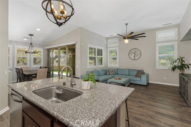 Detail Gallery Image 12 of 22 For 36377 Verbena Rd, Lake Elsinore,  CA 92532 - 4 Beds | 3 Baths