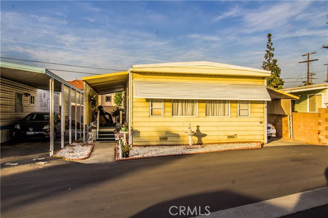 Detail Gallery Image 1 of 1 For 4849 Peck Rd #4,  El Monte,  CA 91732 - 2 Beds | 2 Baths