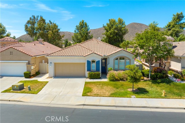 29365 Sparkling Drive, Menifee CA: https://media.crmls.org/medias/202dbbbc-5139-422c-bf4e-36fe16536706.jpg