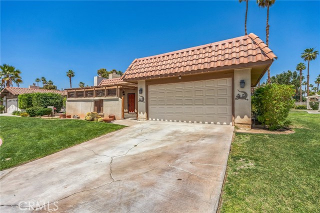 Detail Gallery Image 1 of 25 For 75250 Vista Huerto, Palm Desert,  CA 92211 - 3 Beds | 2 Baths