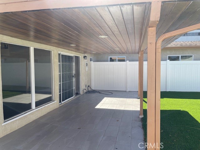 Detail Gallery Image 5 of 14 For 16959 San Jose St, Granada Hills,  CA 91344 - 2 Beds | 2 Baths