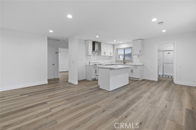 Detail Gallery Image 3 of 18 For 728 N Euclid St, Santa Ana,  CA 92703 - – Beds | – Baths