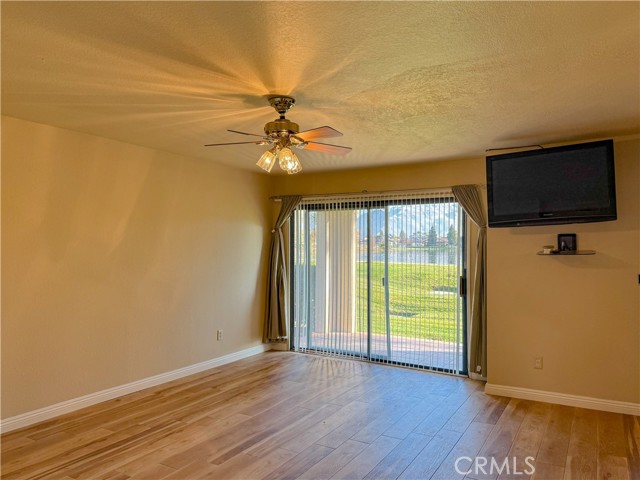 Detail Gallery Image 2 of 17 For 14500 Las Palmas Dr #42,  Bakersfield,  CA 93306 - 3 Beds | 2/1 Baths