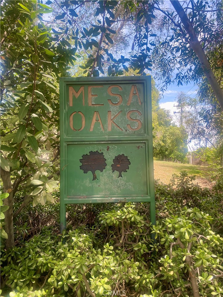https://media.crmls.org/medias/202ef5e6-cd3b-4343-b50d-0c3ac5e65de5.jpg?preset=X-Large
